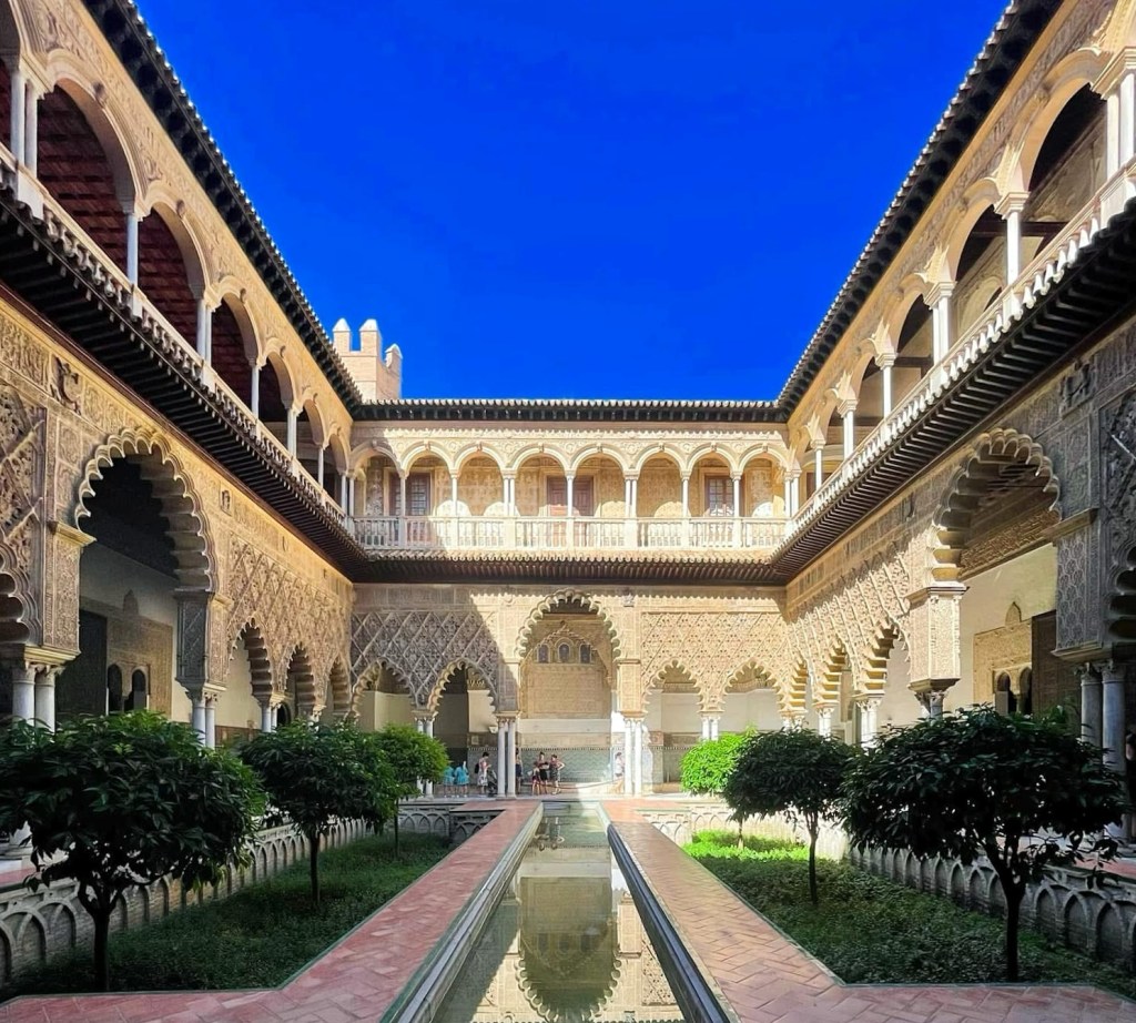 A Guide to Visiting the Stunning Alcazar of Seville